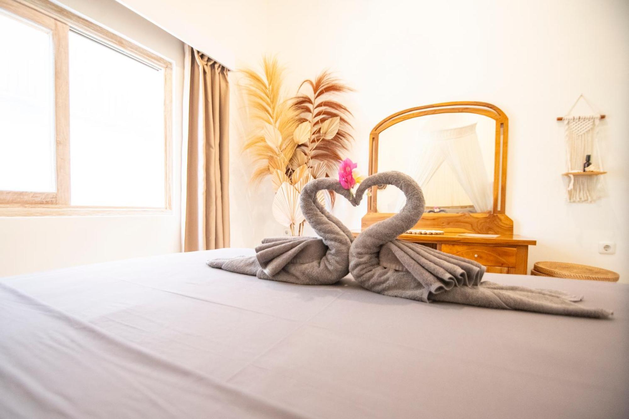 Rumah Singa - Holistic Healing Retreat Gili Air Exterior photo